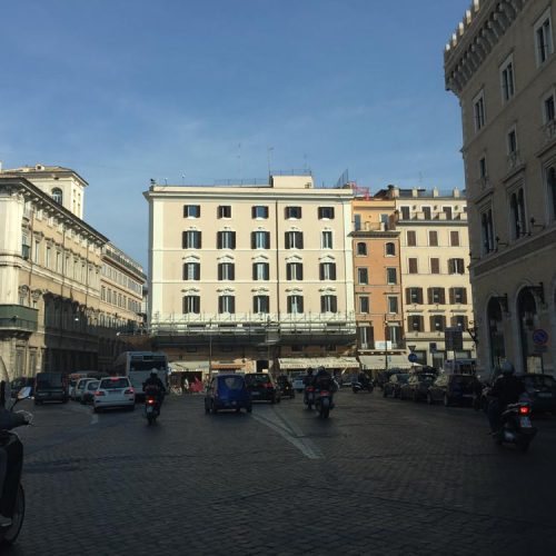 Restauro dei fronti dello stabile C.C. - Piazza Venezia